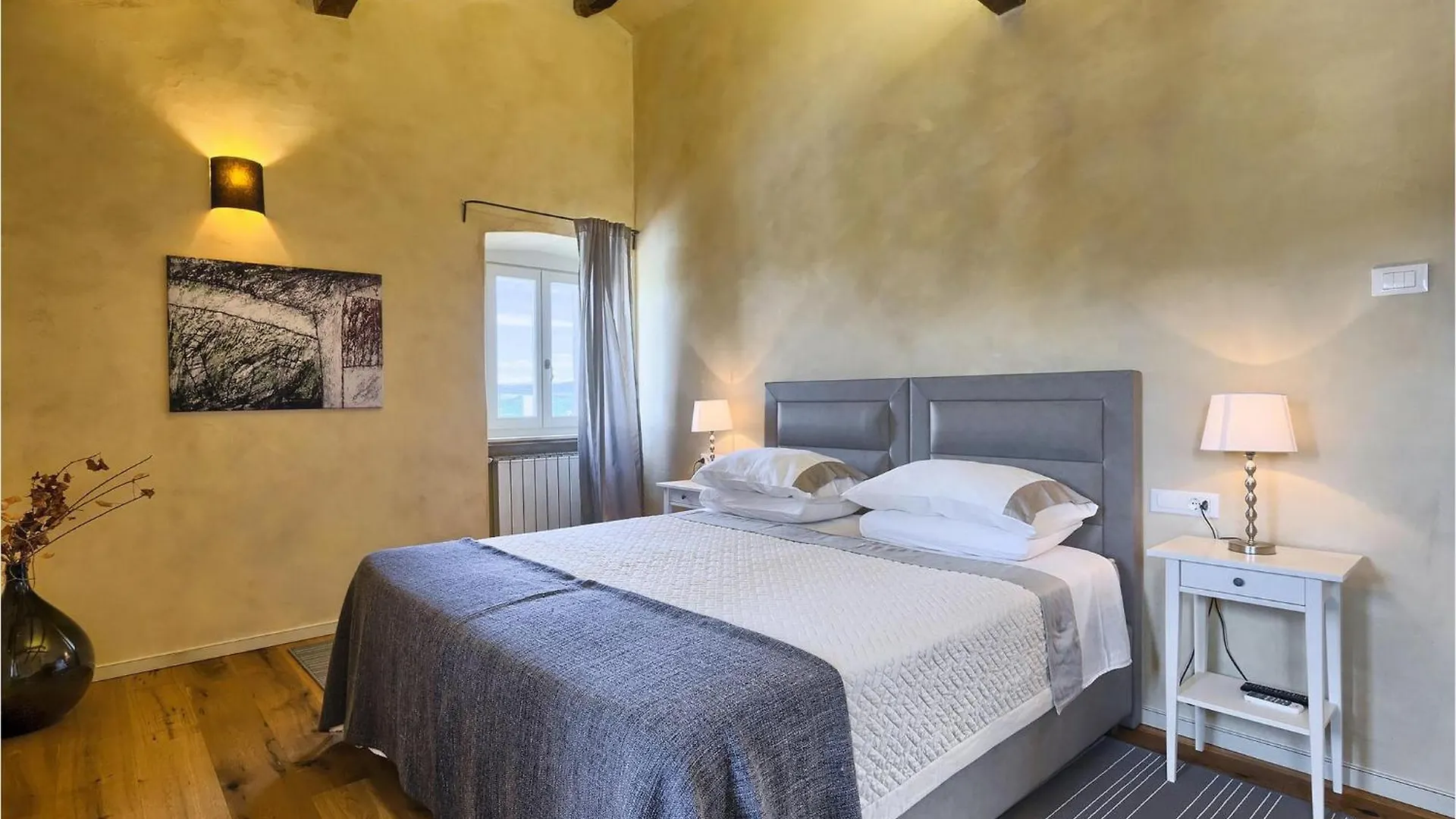 Villa Benvenuti Motovun 0*,  Croatia